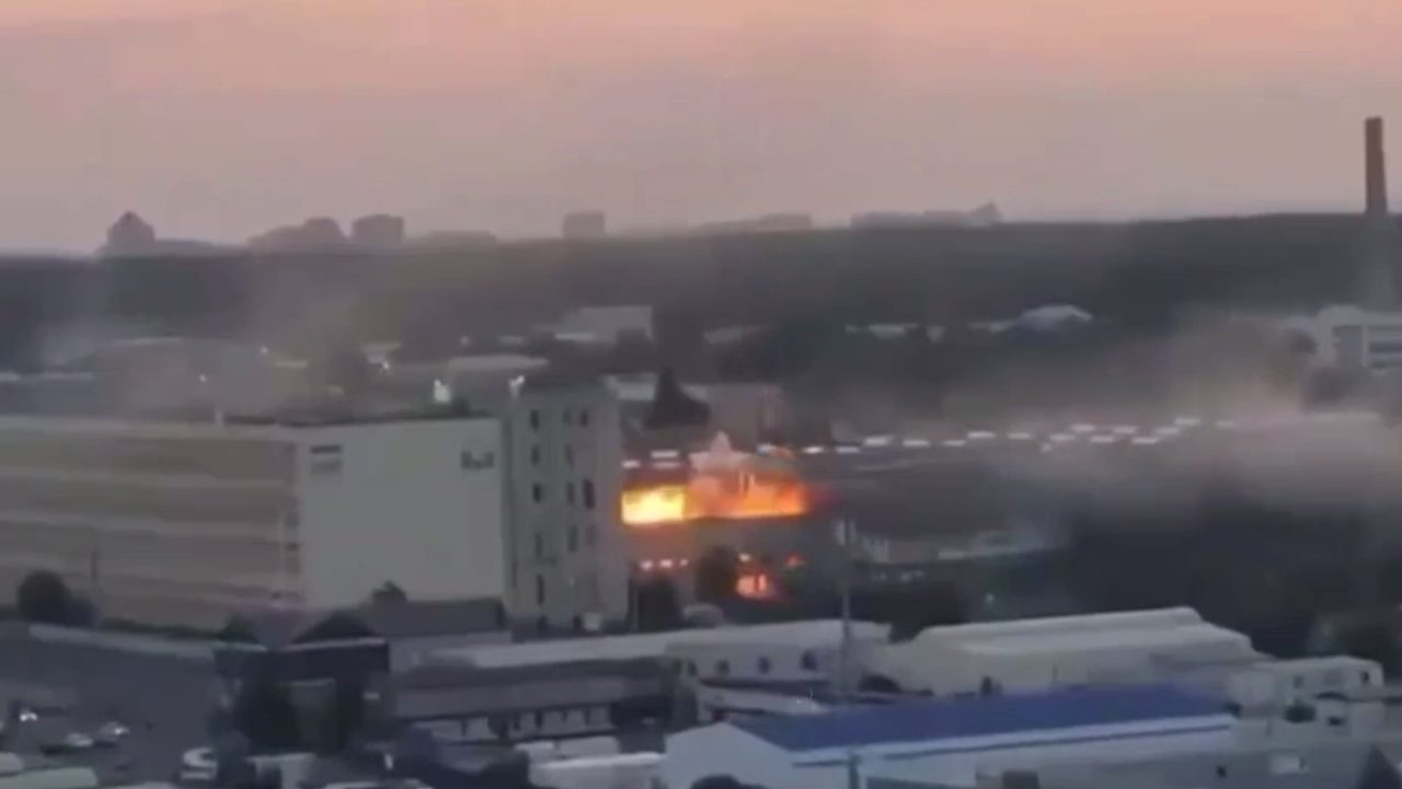 Дрони СБУ уразили важливий оборонний завод у РФ — відео - 290x166